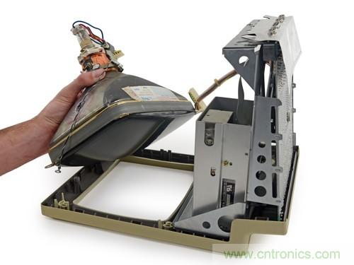 拆！古董級Macintosh 128K電腦