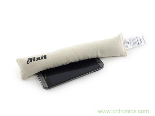 牛人強拆！新HTC One(M8)真機精密做工難修理