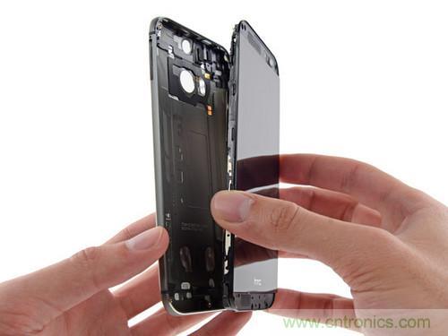 牛人強拆！新HTC One(M8)真機精密做工難修理