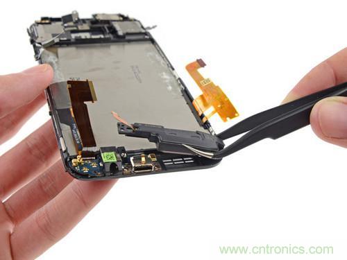 牛人強拆！新HTC One(M8)真機精密做工難修理