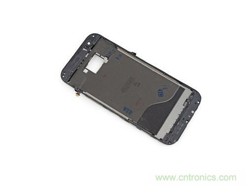 牛人強拆！新HTC One(M8)真機精密做工難修理