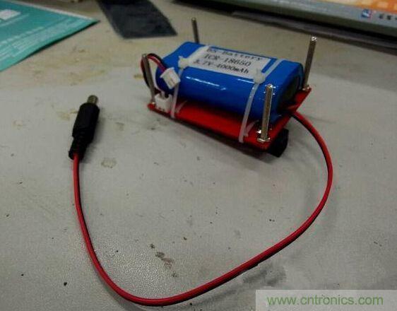 DIY神器：夜間不間斷電源，大學(xué)通宵嗨翻天！