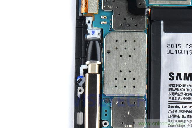 Galaxy Note5拆解，與S系列差距日漸模糊
