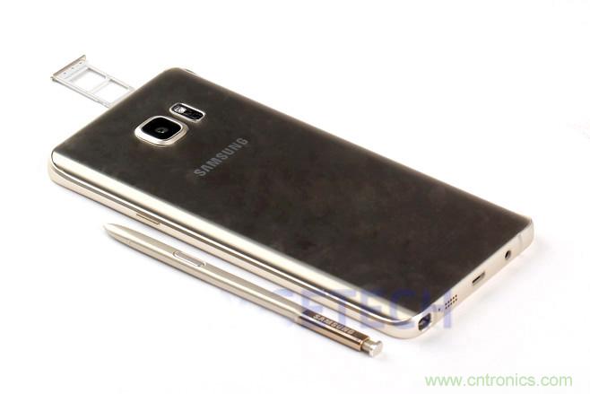 Galaxy Note5拆解，與S系列差距日漸模糊