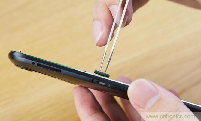 拆解黑鯊手機：多級直觸一體式液冷系統有什么門道？