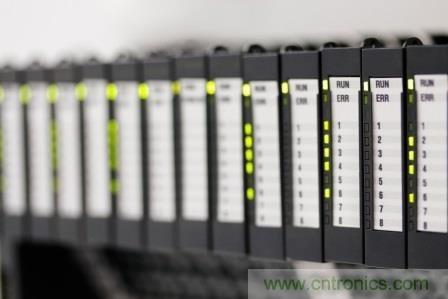 減法的力量：提升工業應用中的隔離式、分離軌功率設計